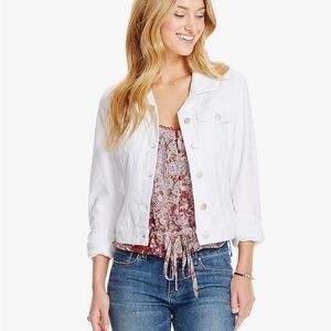 Jessica Simpson womens Pixie Classic Feminine Fit Crop Jean Jacket